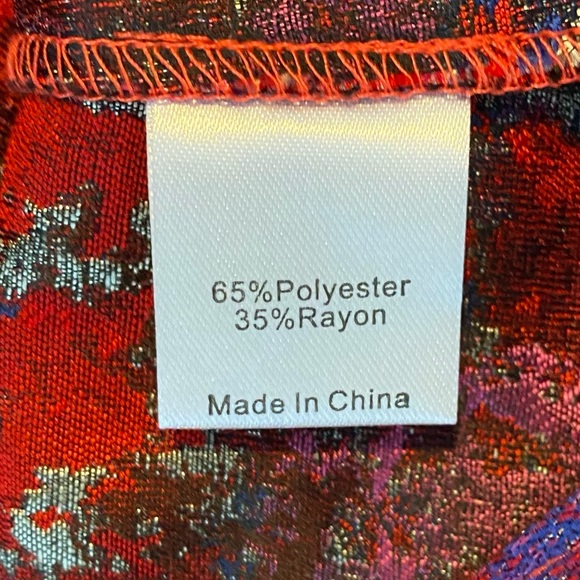 Tuckernuck Size XS Red Purple Raspberry Jacquard Blouse - Picture 7 of 10